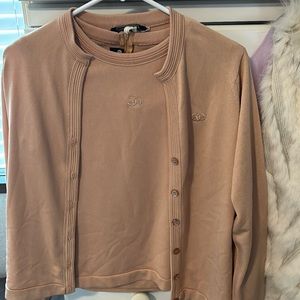 Givenchy GG logo tan beige cardigan twin set. Vintage Size 40 Italian US 6 M
